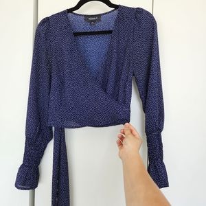 4SI3NNA Navy Dot Cropped Blous